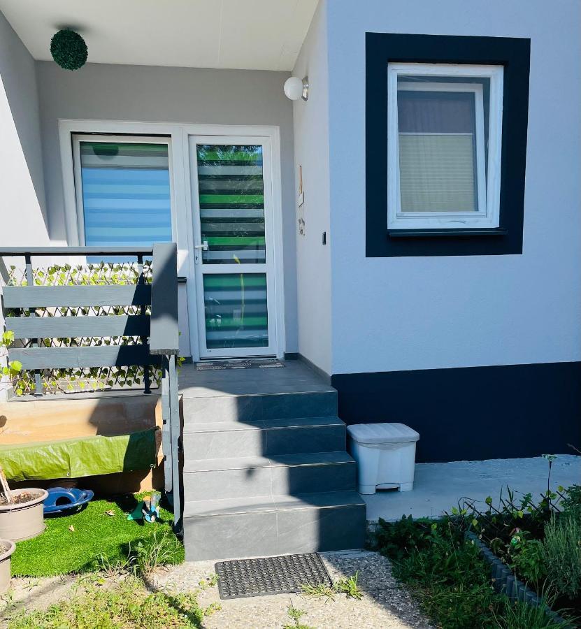 Wehr Orchidee Apartment Dış mekan fotoğraf